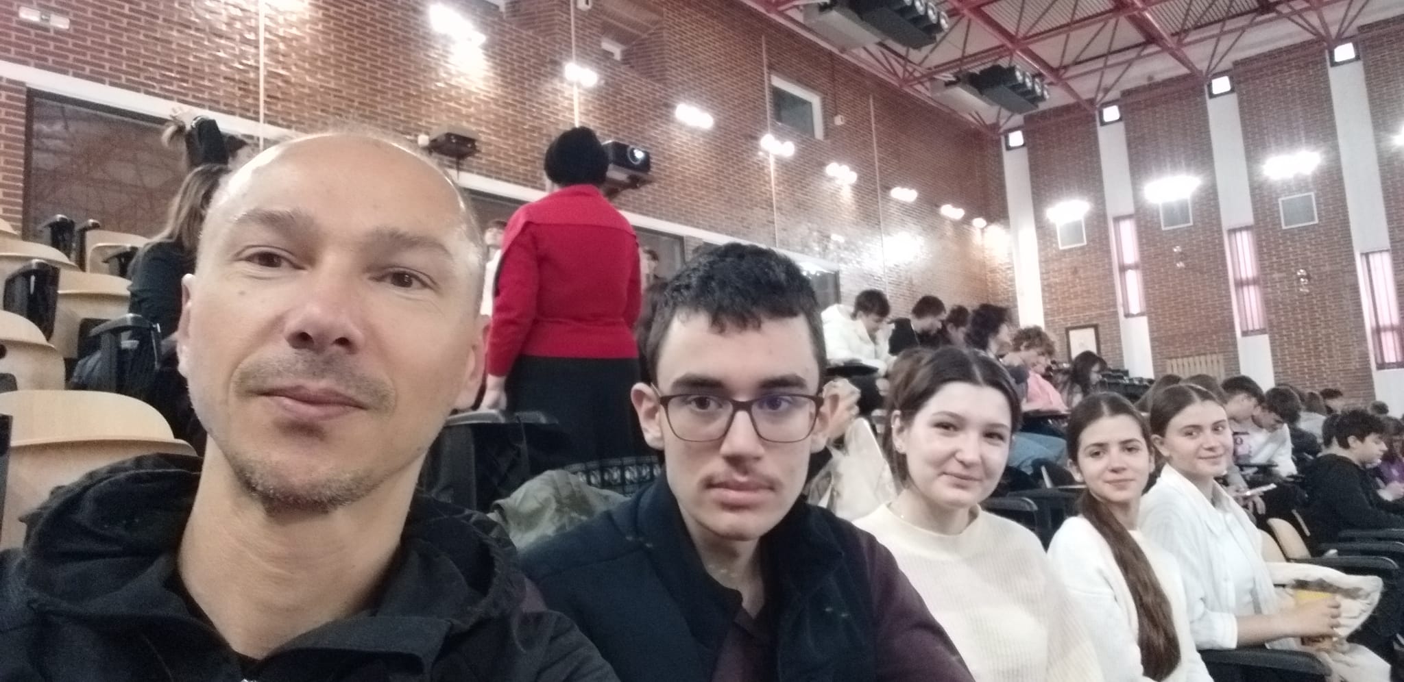 Participarea elevilor CEX la inaugurarea DUROCERN